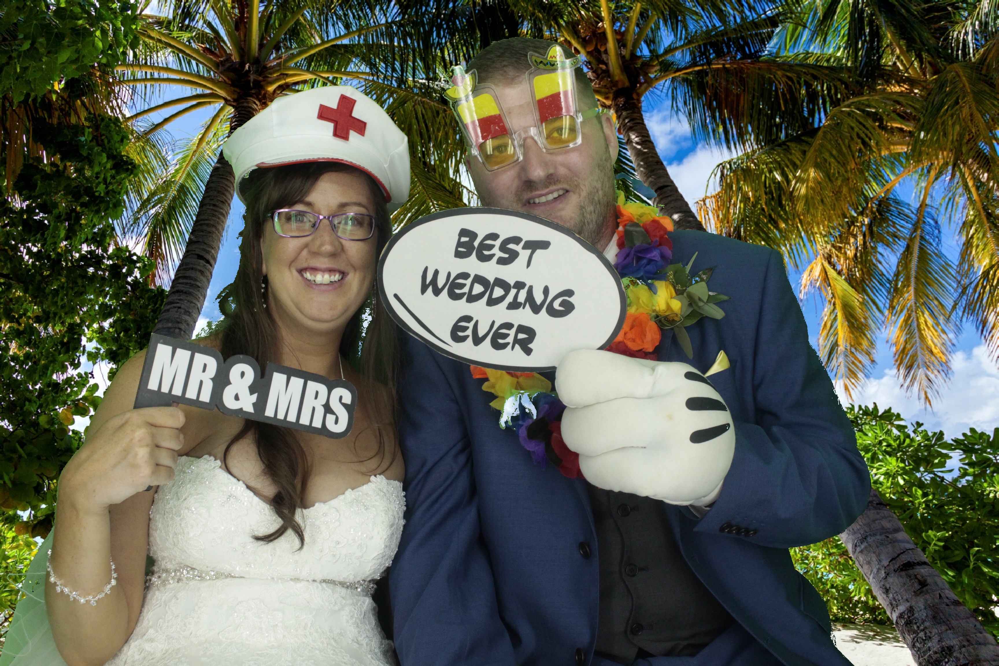 Leanne & Mike's Wedding | View more photos from the event at gallery.myphotoboothexperience.co.uk/u/MyPhotoBoothExperienceLtd/Leanne-Mikes-Wedding